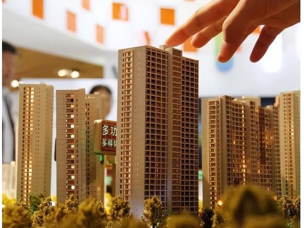 2022年1-6月中国房地产行业市场运行现状分析